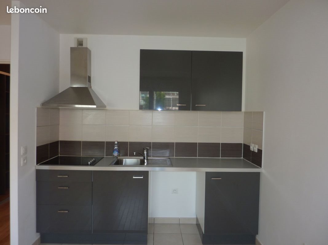 Appartement à louer, 28m², Pontault-Combault