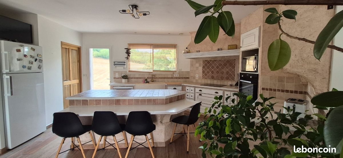 Maison à louer, 140m², Puygouzon