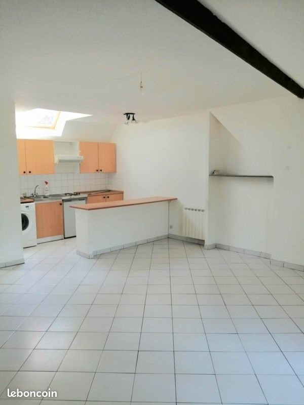 Appartement à louer, 33m², Egly