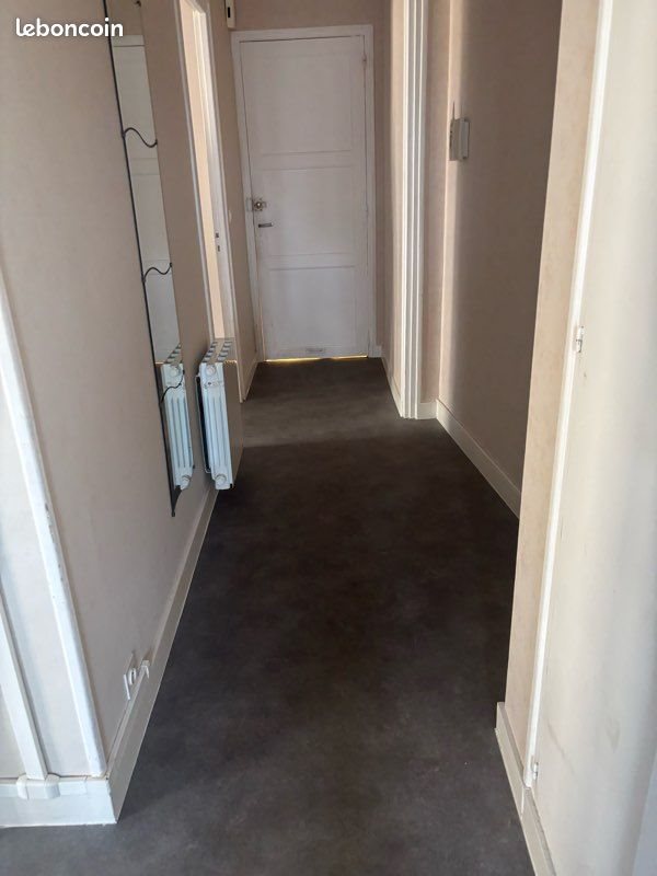 Appartement à louer, 46m², Saint-Hilaire-du-Harcouët