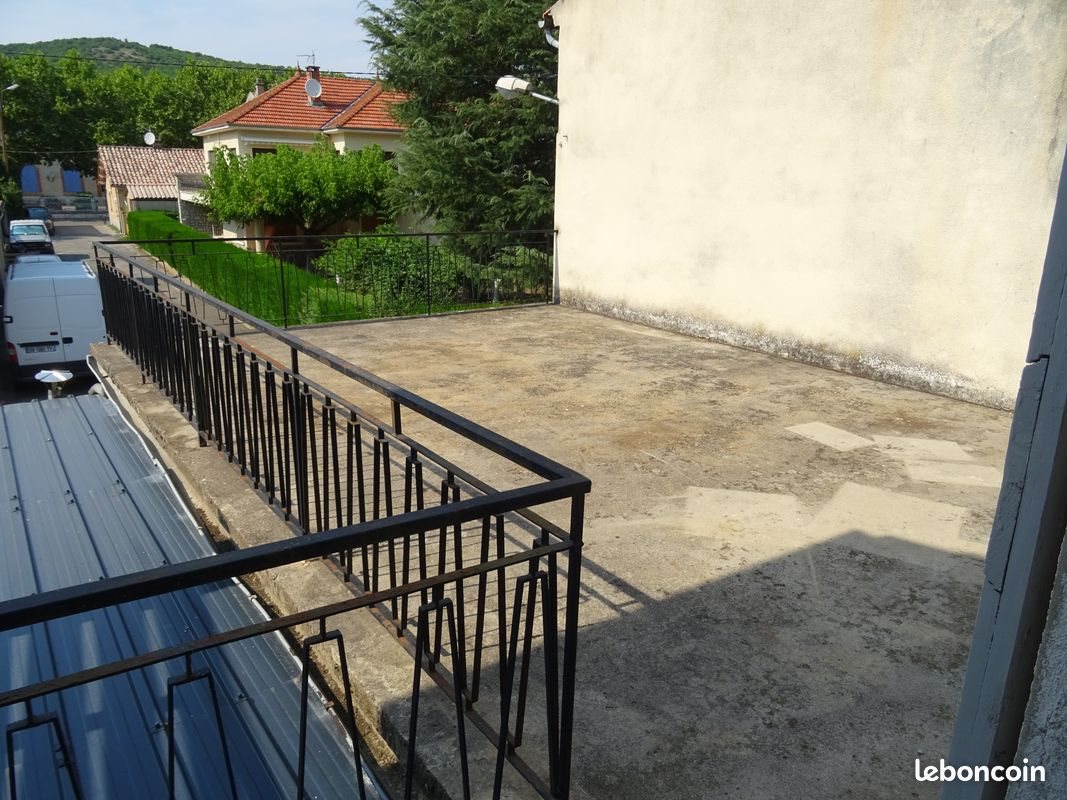 Appartement à louer, 63m², Laragne-Montéglin