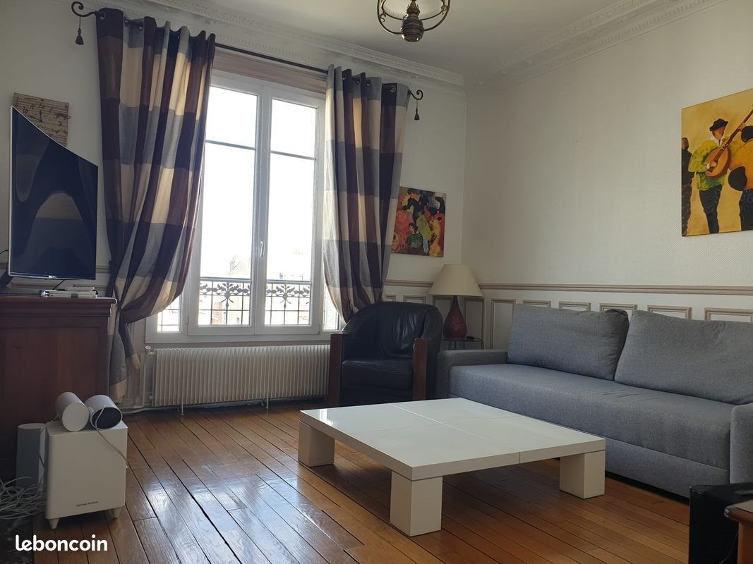 Appartement à louer, 84m², Courbevoie