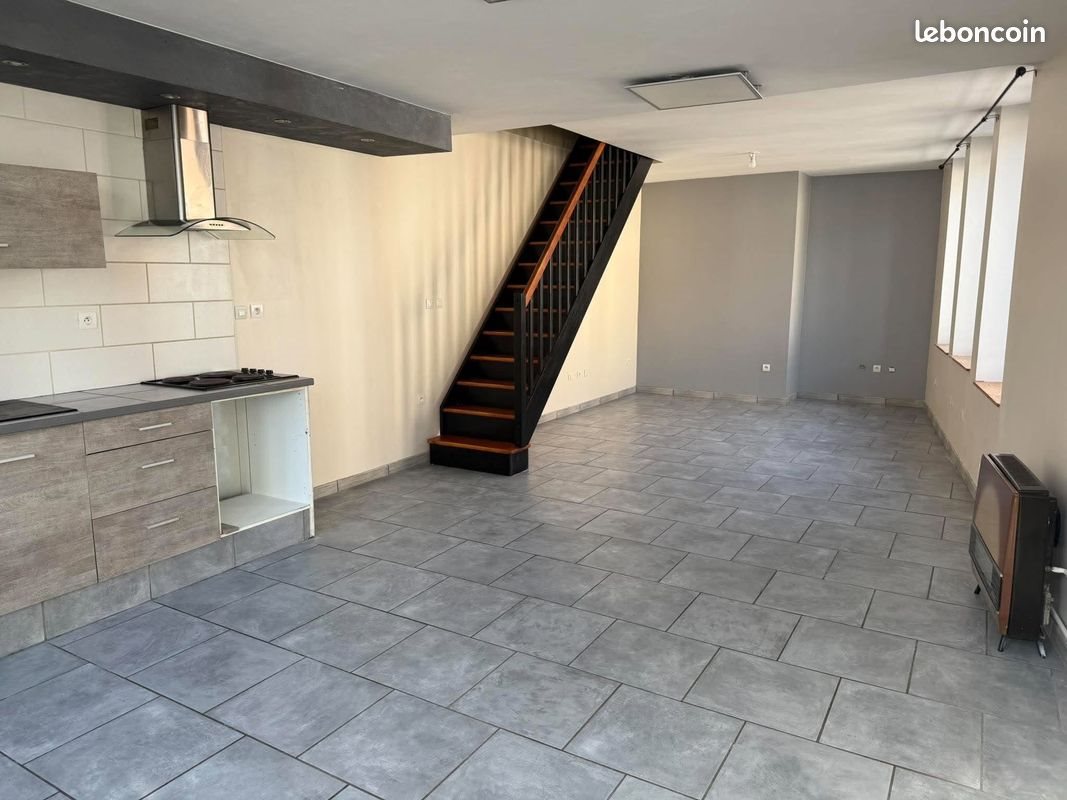 Maison à louer, 100m², Etroeungt