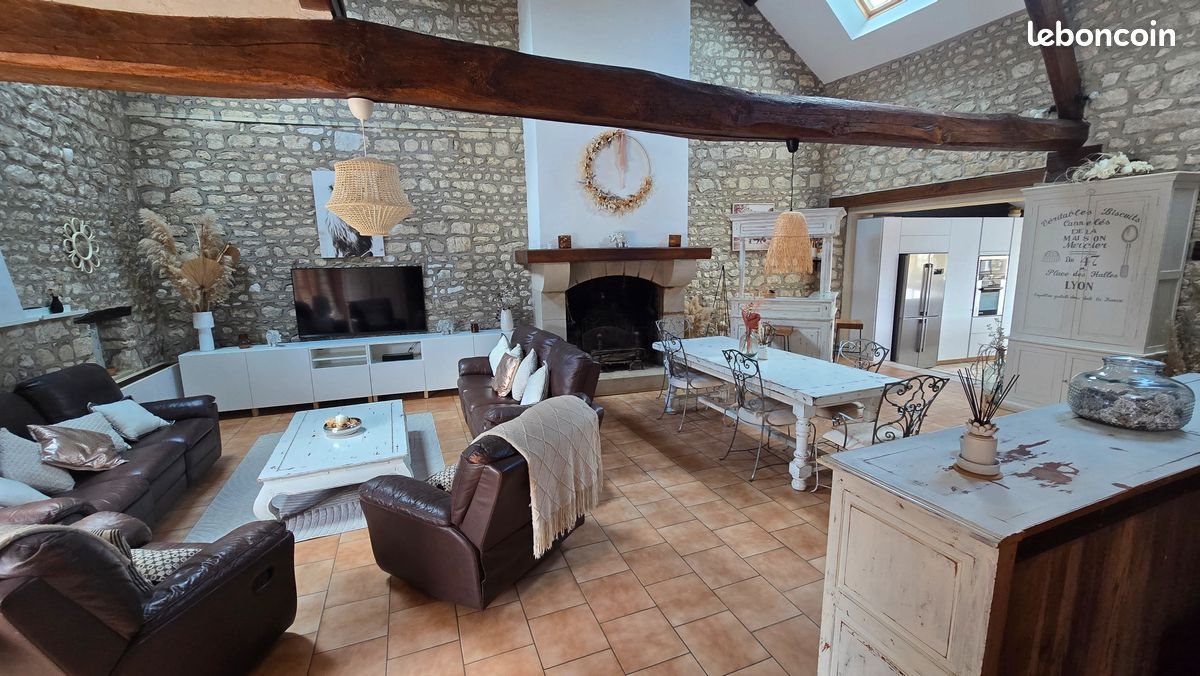 Maison à louer, 260m², Bonnard
