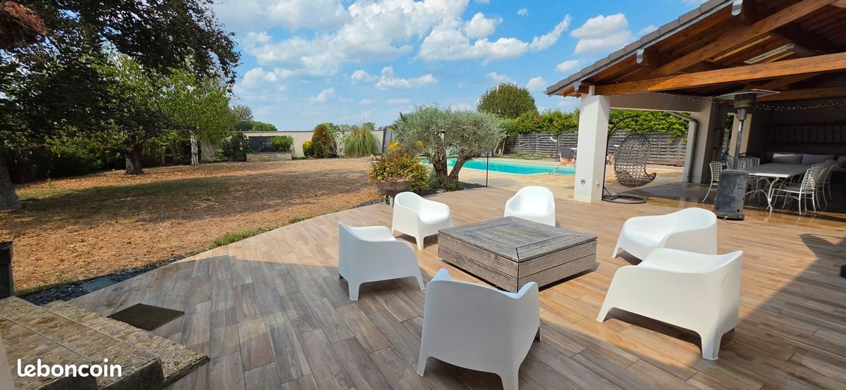 Maison à louer, 260m², Bonnard