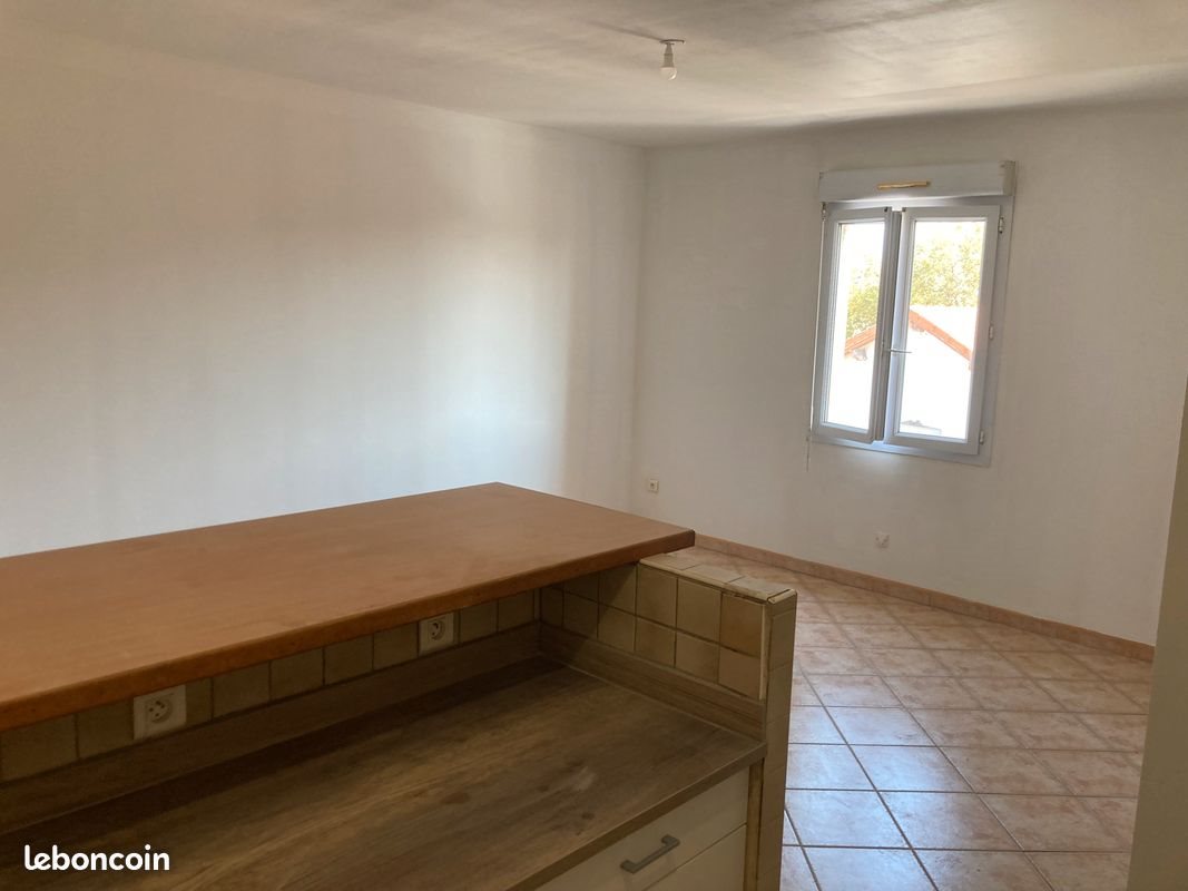 Appartement à louer, 38m², Port-Saint-Louis-du-Rhône