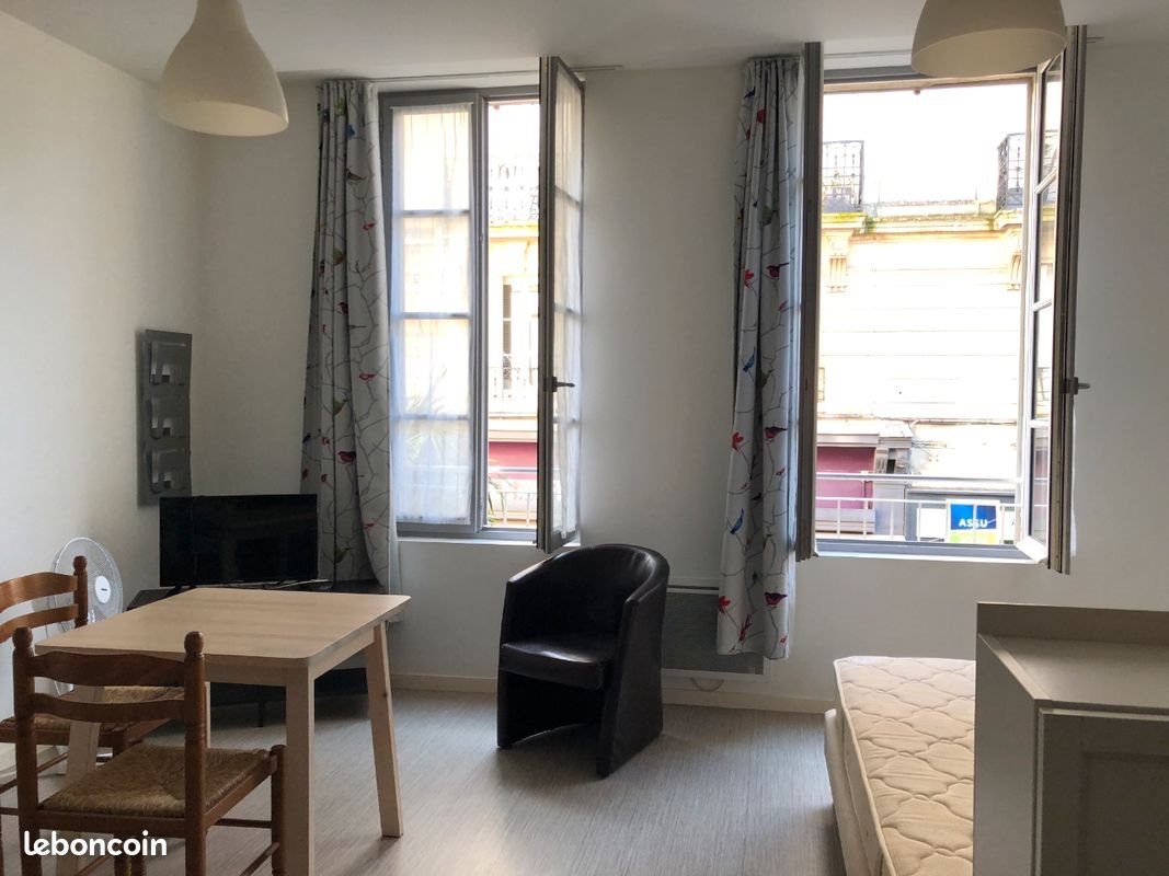 Appartement à louer, 27m², Rochefort