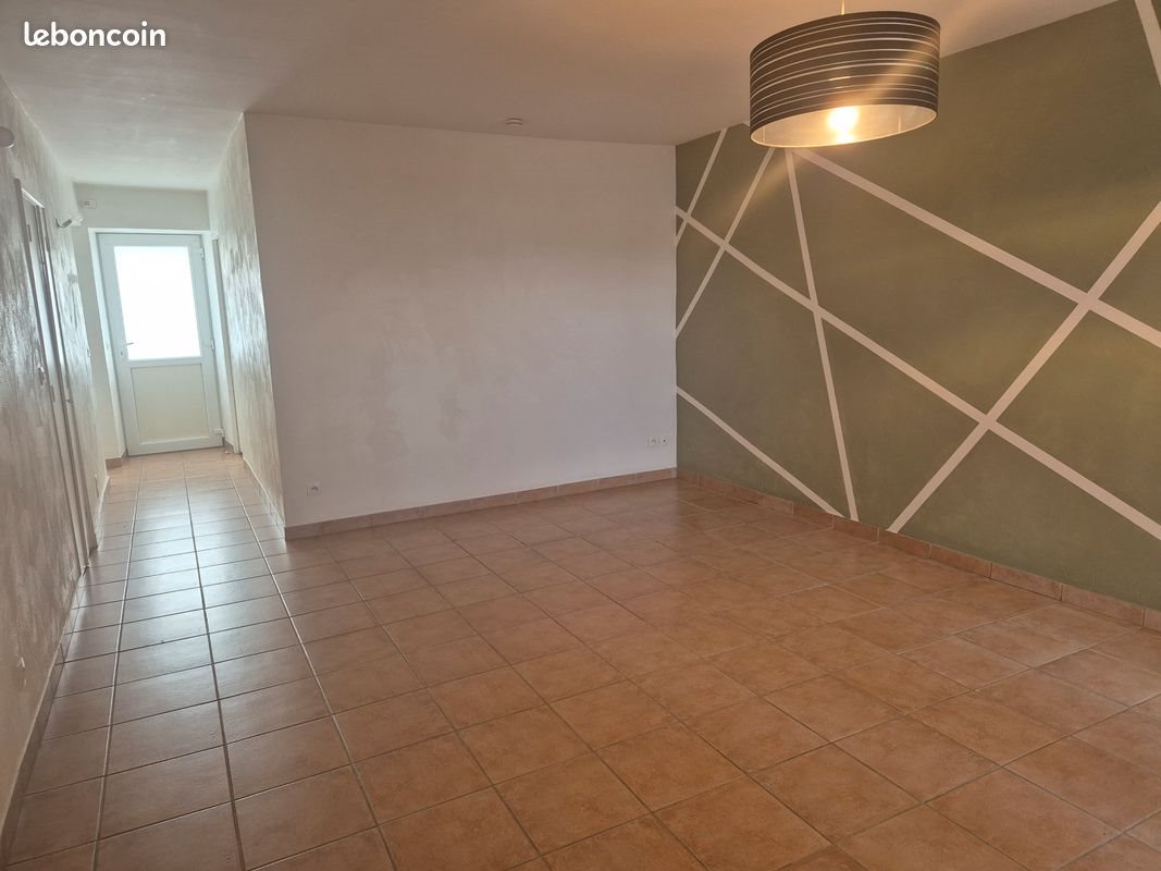 Appartement à louer, 60m², Chimilin