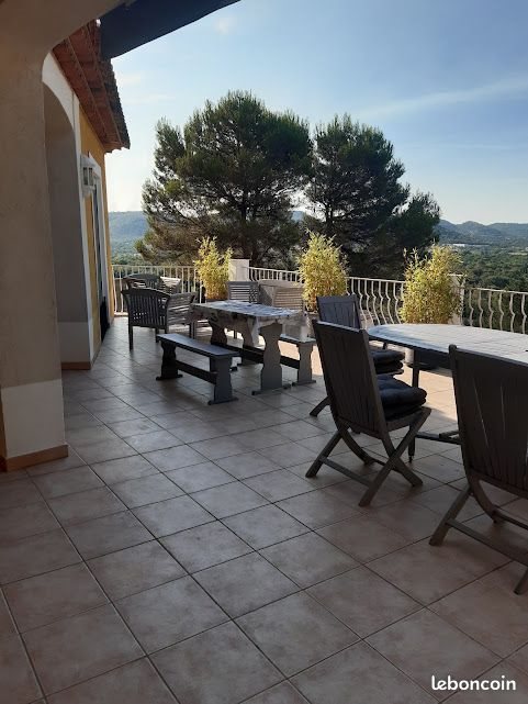 Maison à louer, 110m², Garéoult