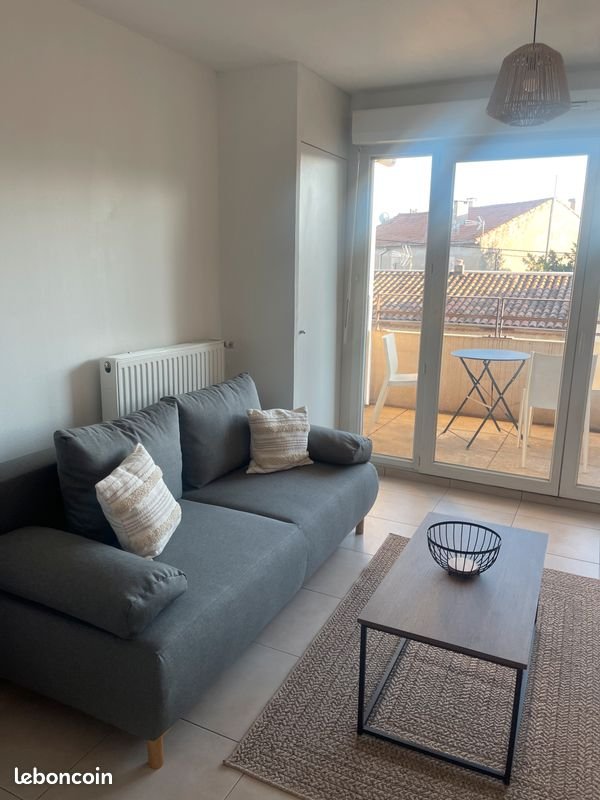 Appartement à louer, 39m², Nîmes
