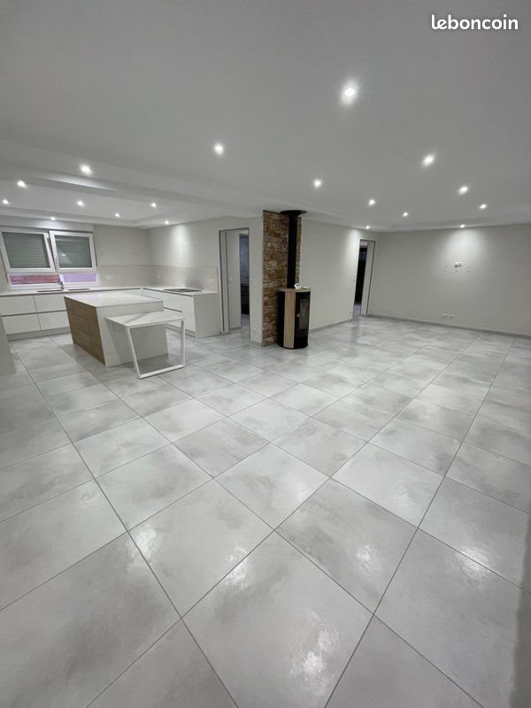 Appartement à louer, 90m², Lupstein
