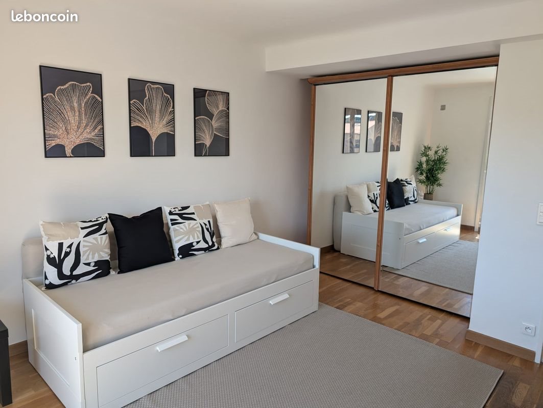 Appartement à louer, 30m², Vallauris