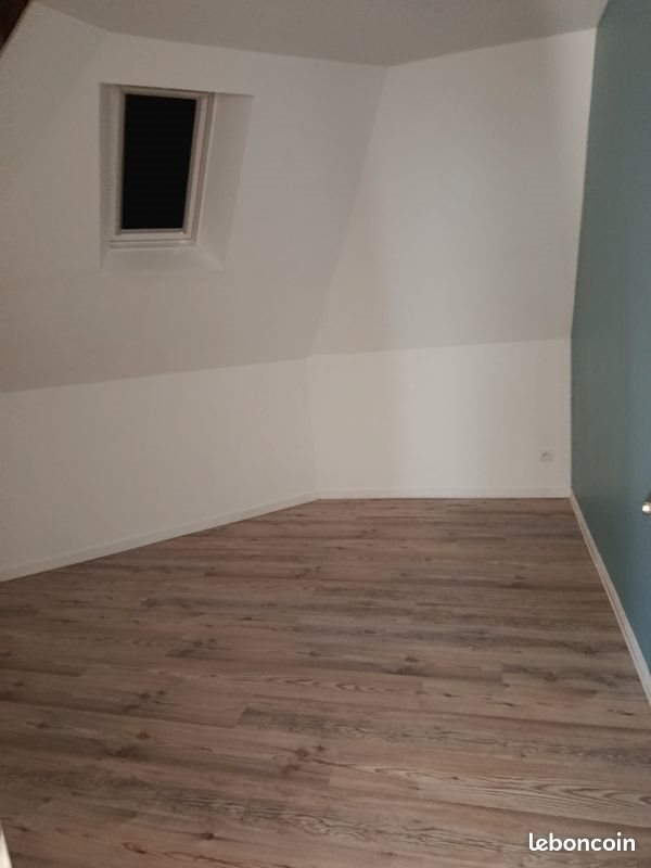Appartement à louer, 28m², Vay
