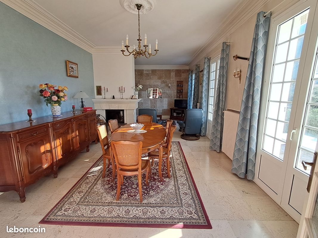 Maison à vendre, 150m², Sainte-Livrade-sur-Lot