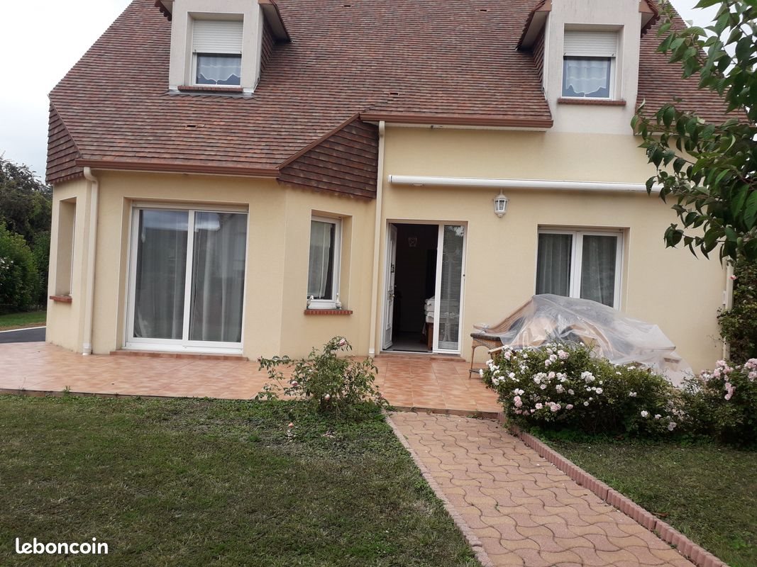 Maison à louer, 129m², Bénouville