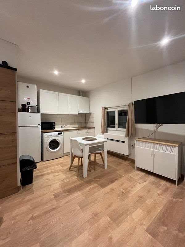 Appartement à louer, 20m², L'Isle-sur-la-Sorgue