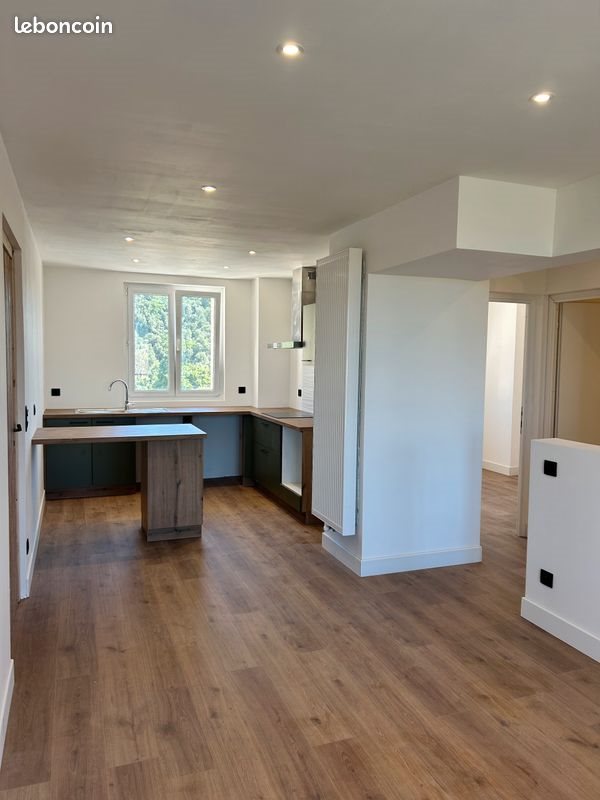 Appartement à louer, 69m², Saint-Péray
