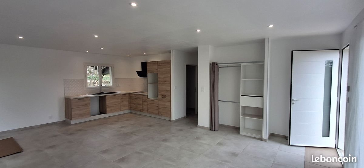 Maison à louer, 90m², Sigean