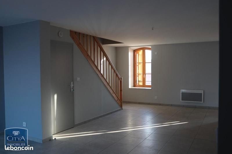Appartement à louer, 111m², Pélussin
