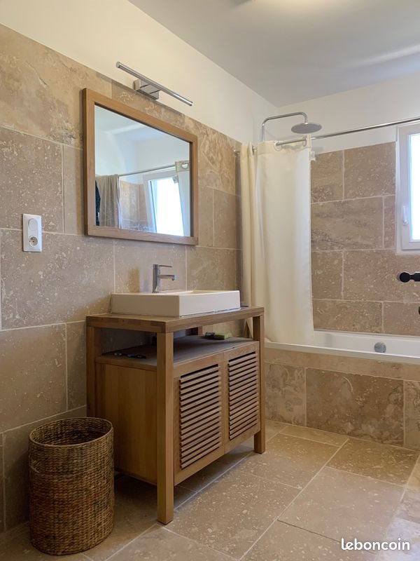 Maison à louer, 130m², Volx