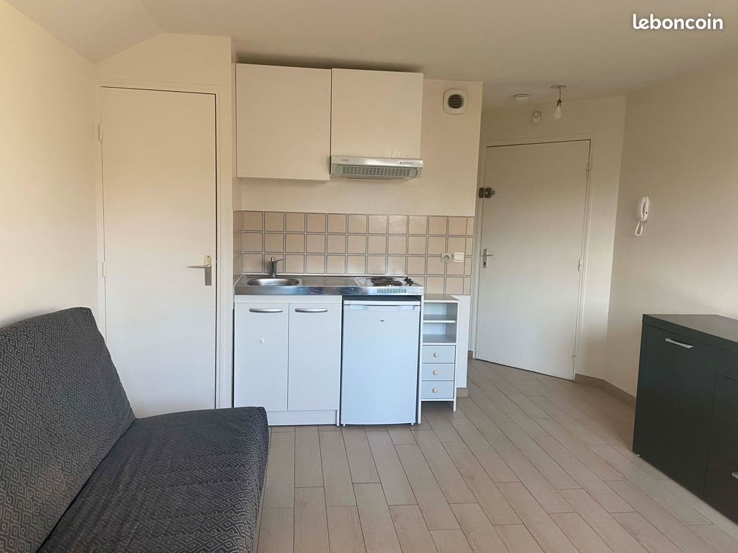 Appartement à louer, 23m², Cergy