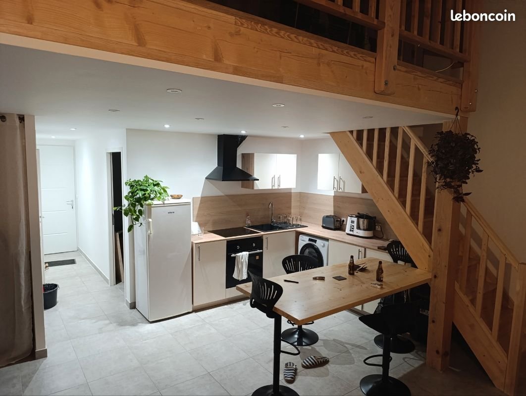 Appartement à louer, 70m², Serres