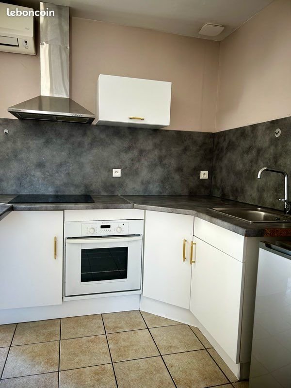 Appartement à louer, 1m², Saint-Hilaire-de-Brethmas