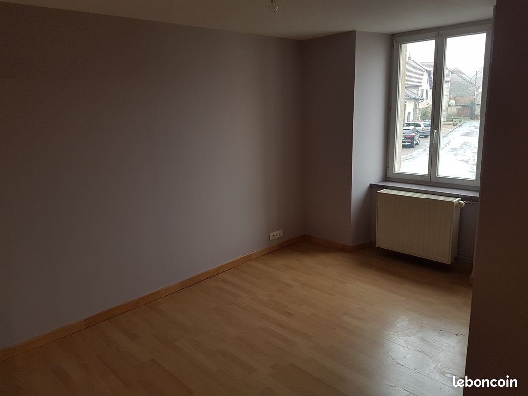 Appartement à louer, 81m², Saulx
