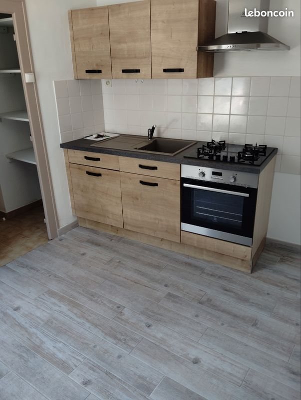 Maison à louer, 56m², Brûlon