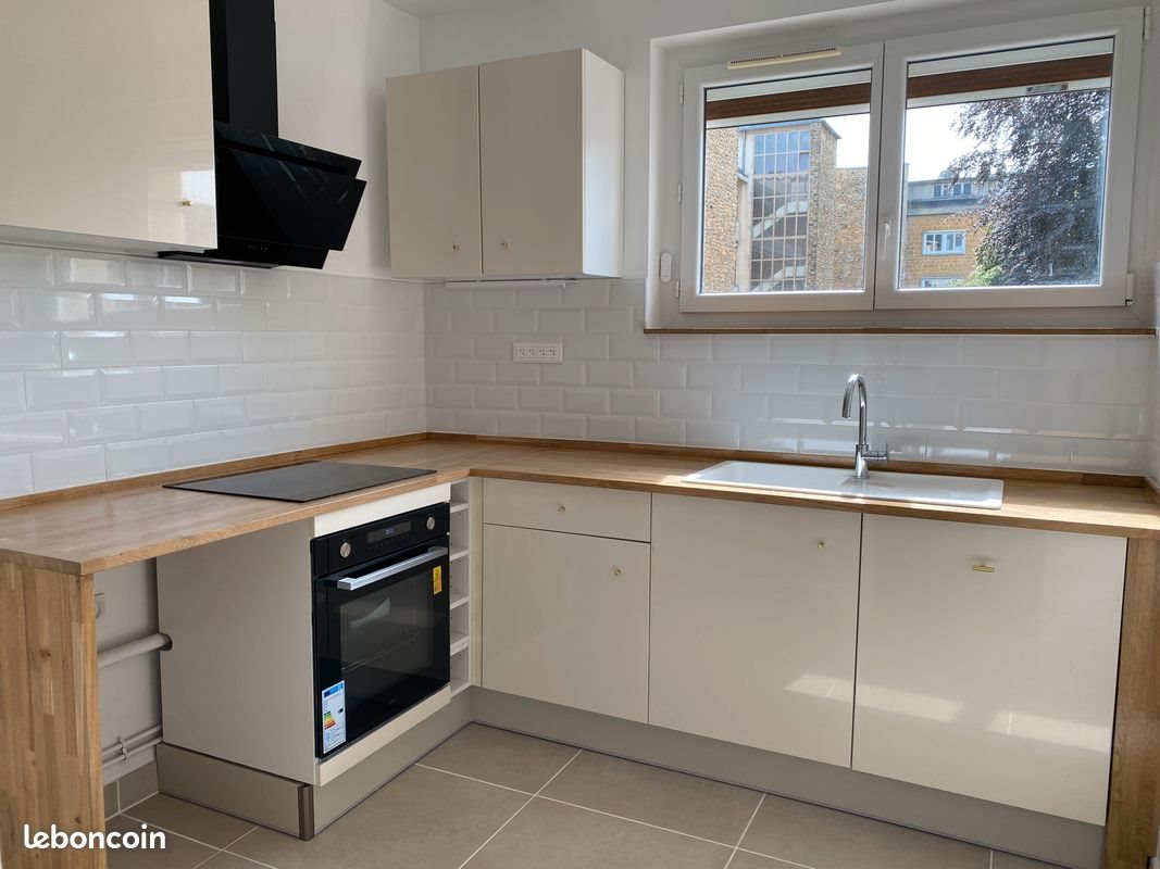 Appartement à louer, 67m², Sedan