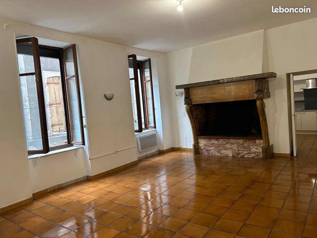 Appartement à louer, 77m², Saint-Pons-de-Thomières