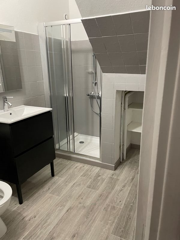 Appartement à louer, 77m², Saint-Pons-de-Thomières