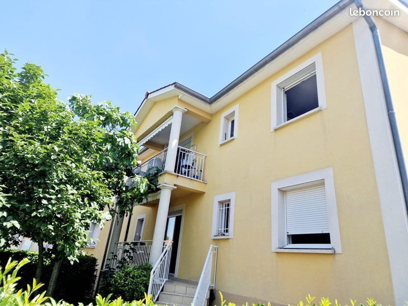 Appartement à louer, 90m², Décines-Charpieu