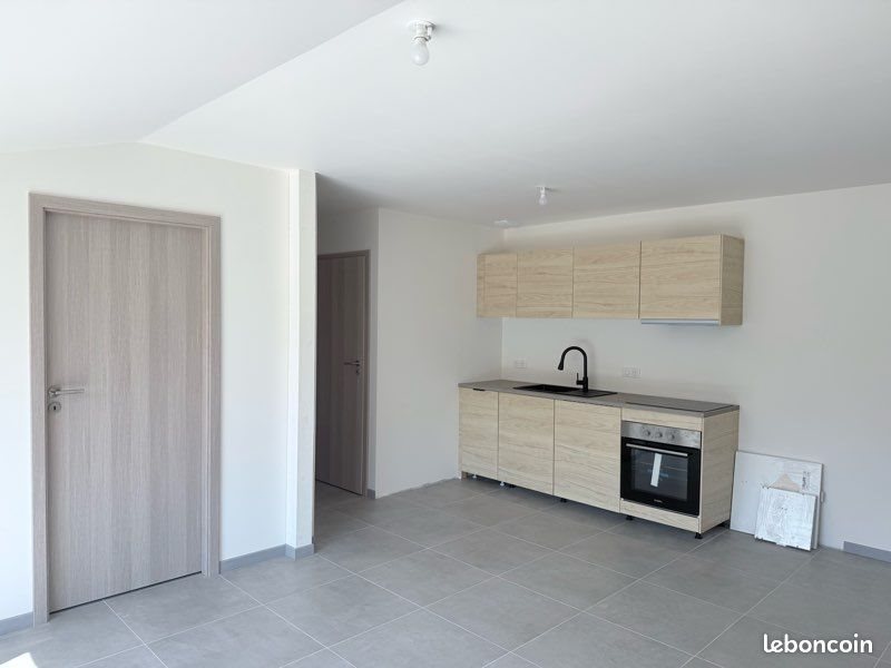 Appartement à louer, 65m², Arc-sous-Cicon