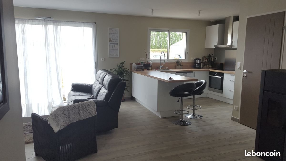 Maison à louer, 75m², Nuillé-sur-Vicoin