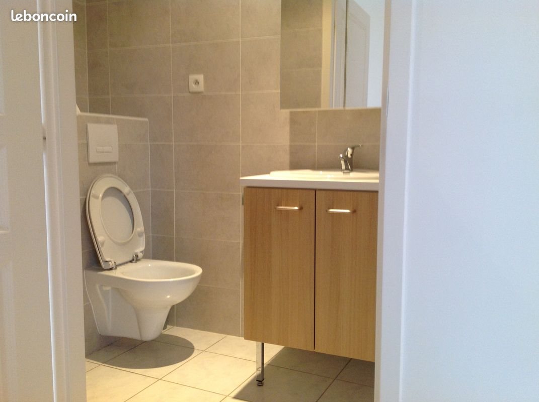 Appartement à louer, 25m², La Terrasse