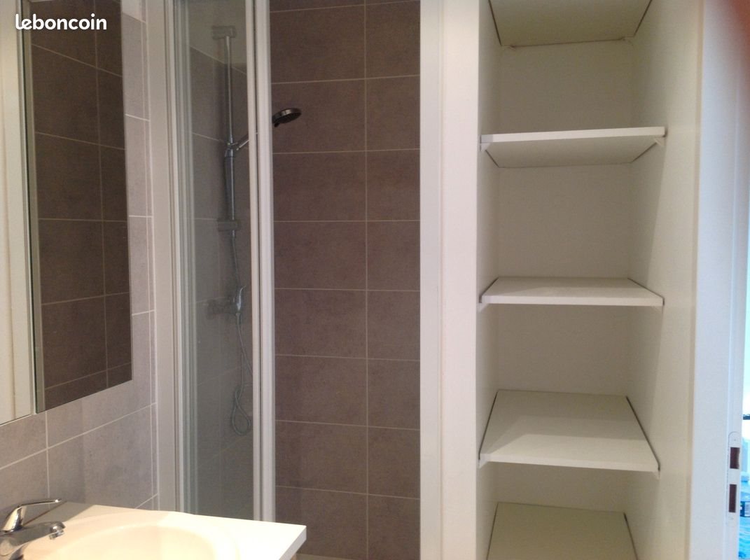Appartement à louer, 25m², La Terrasse