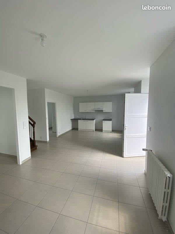 Maison à louer, 88m², Briouze