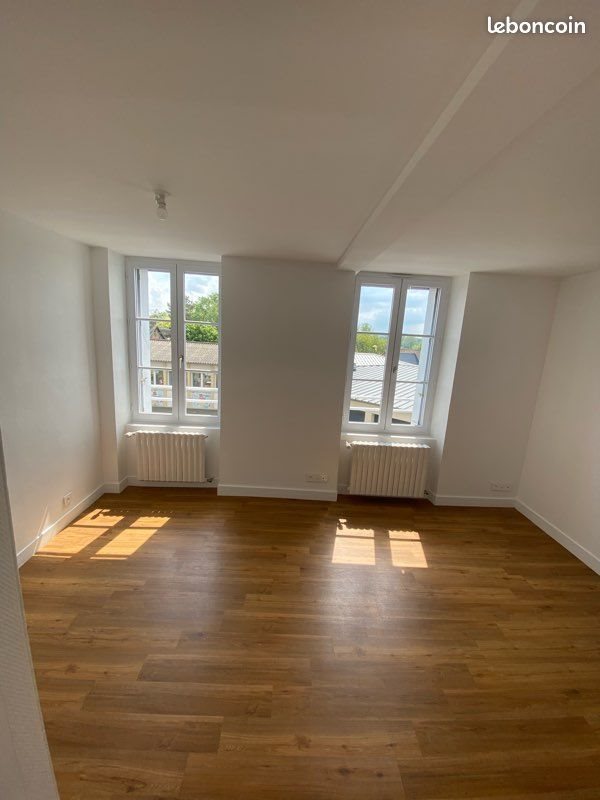 Maison à louer, 88m², Briouze