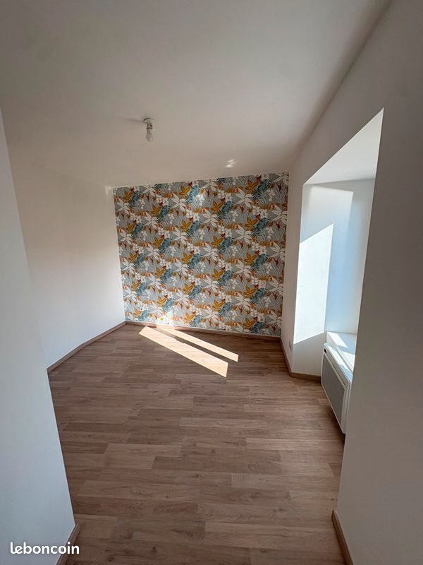 Appartement à louer, 120m², Saint-Julien-Chapteuil