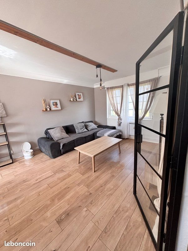Maison à louer, 110m², Guimiliau