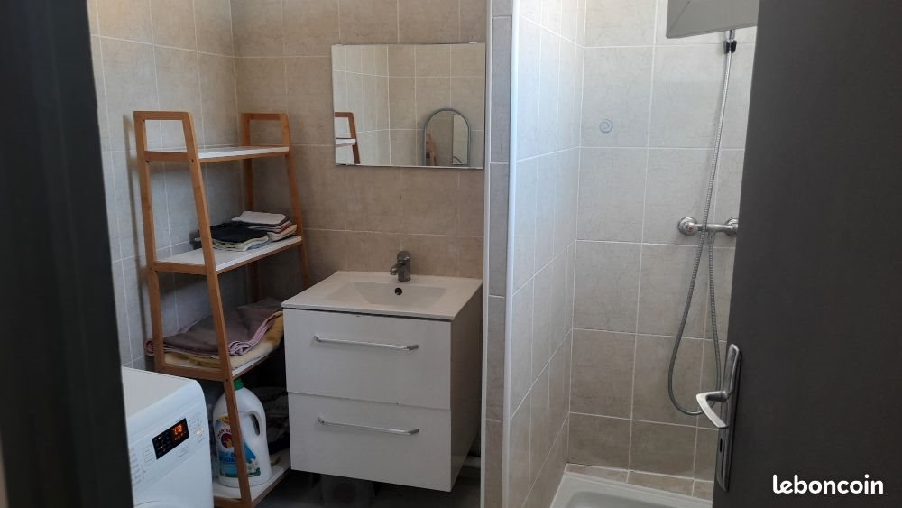 Appartement à louer, 50m², Saint-Brès