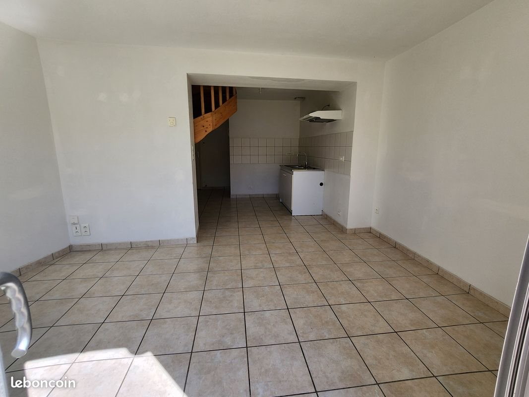 Maison à louer, 80m², Lacapelle-Marival