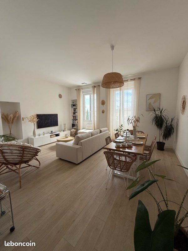Appartement à louer, 90m², Nîmes