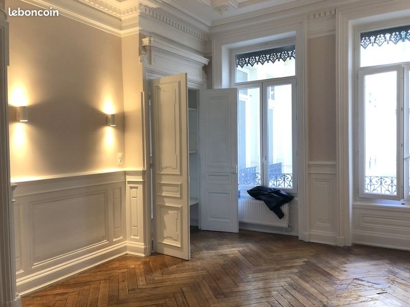 Appartement à louer, 155m², Saint-Étienne