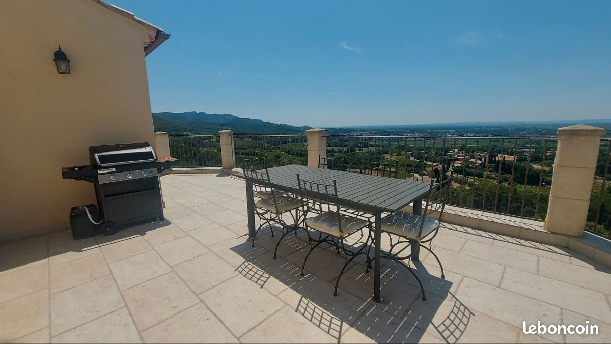 Maison à louer, 130m², Séguret