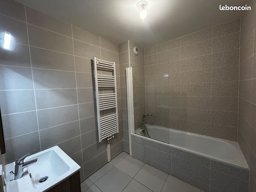 Appartement à louer, 61m², Aubervilliers