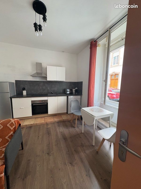 Appartement à louer, 30m², Millau