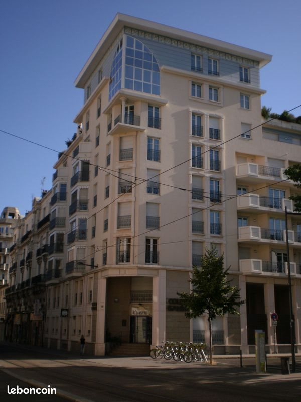 Appartement à louer, 25m², Saint-Etienne