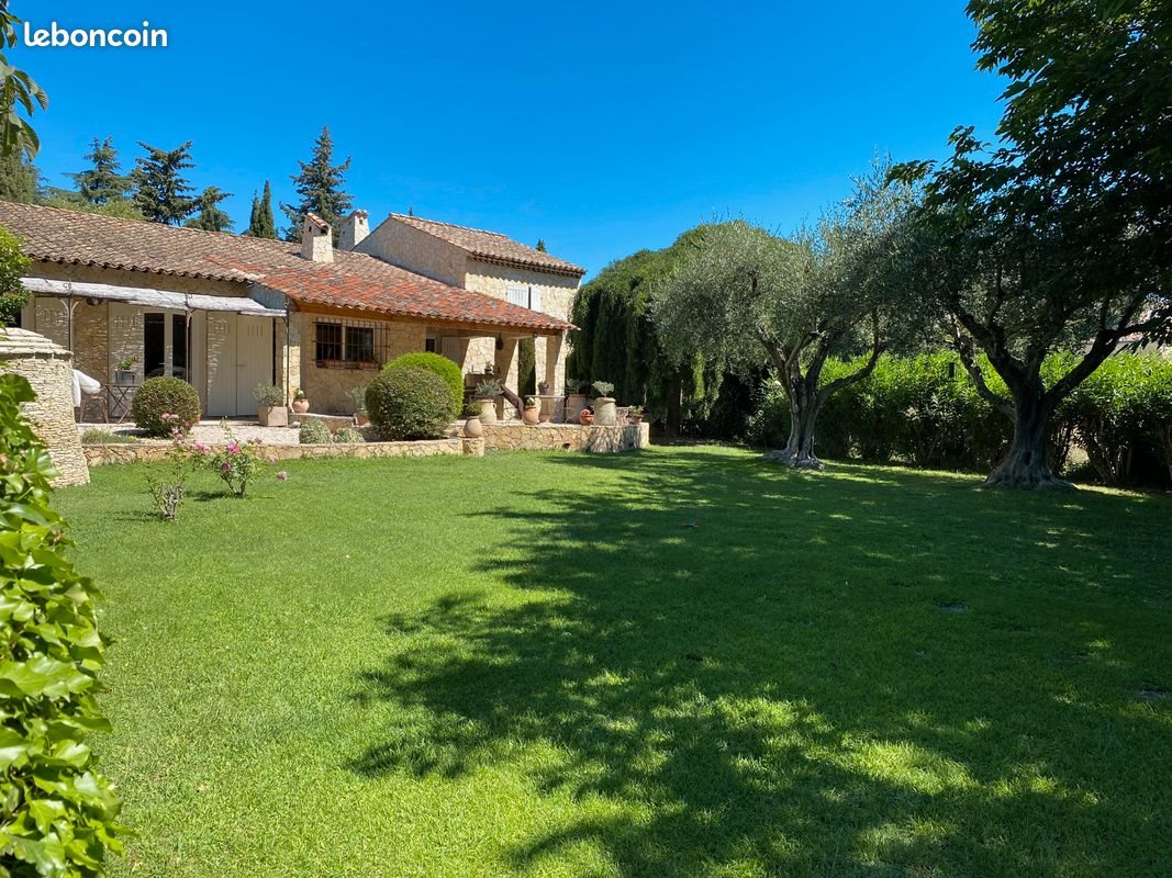 Maison à louer, 121m², Fréjus